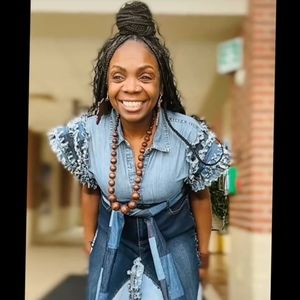 Meet your Posher, Vanessa